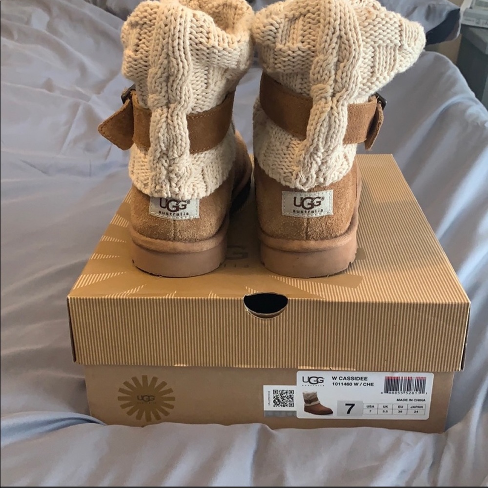 UGG Chestnut Suede & Cream Knit Short Boot - Picture 3 of 11